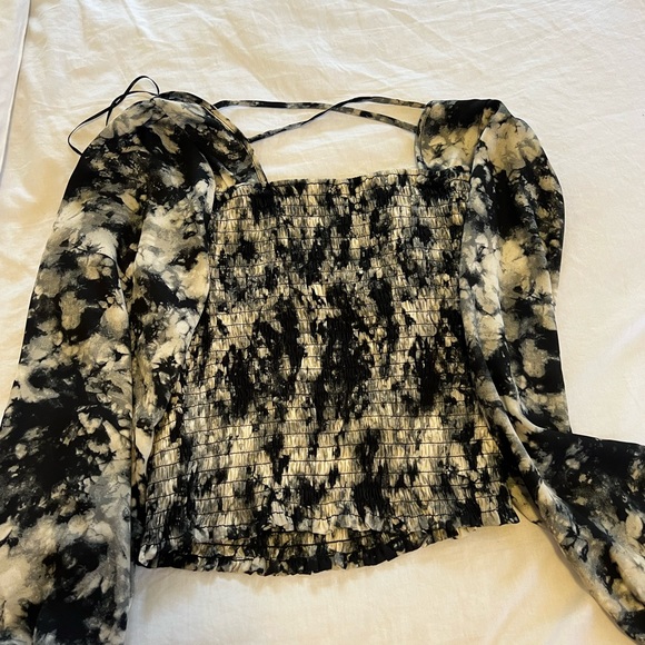 Nordstrom rack long sleeve top - Picture 3 of 3